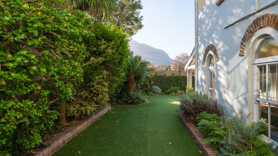 4 Bedroom Property for Sale in Claremont Upper Western Cape